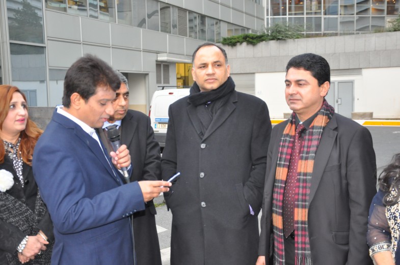 پیرس میں آج ٹی وی کے پروگرام ’’سوال ہے پاکستان کا‘‘ کی ریکارڈنگ (17)