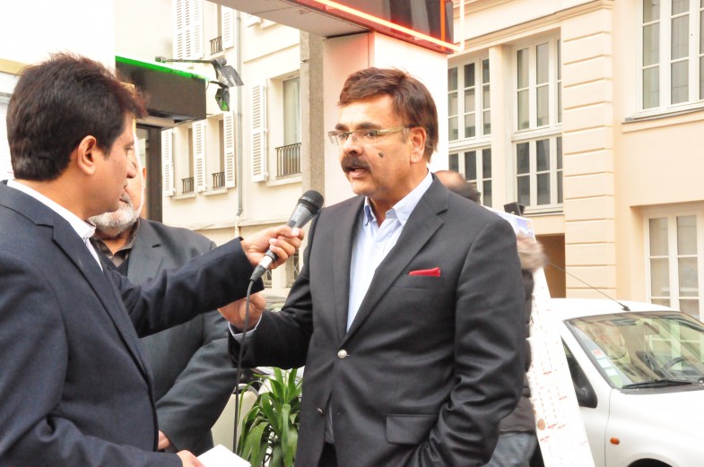 پیرس میں آج ٹی وی کے پروگرام ’’سوال ہے پاکستان کا‘‘ کی ریکارڈنگ (28)