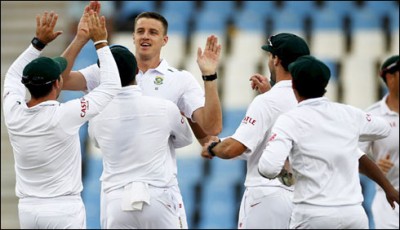 South Africa beat England
