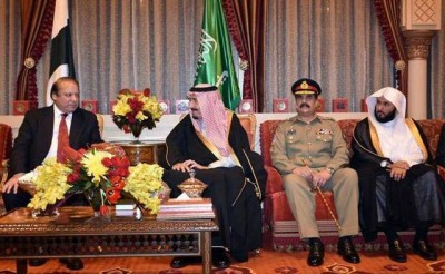 Nawaz Sharif and Raheel Sharif in a Meeting with Saudi King