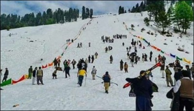 skiing in the Swat Training