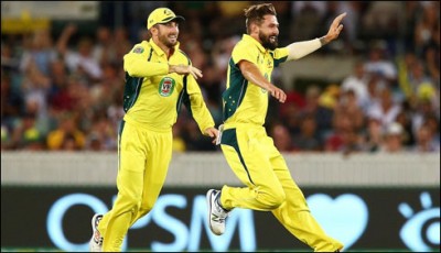 Australia beat India 