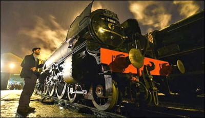 train returned to Britain kaqdym