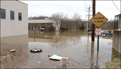 US: 33 killed by floods in Missouri