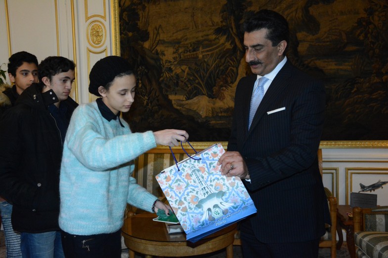 فرانسیسی طلباء و طالبات کا سفارتخانہ پاکستان پیرس کا مطالعاتی دورہ (22)