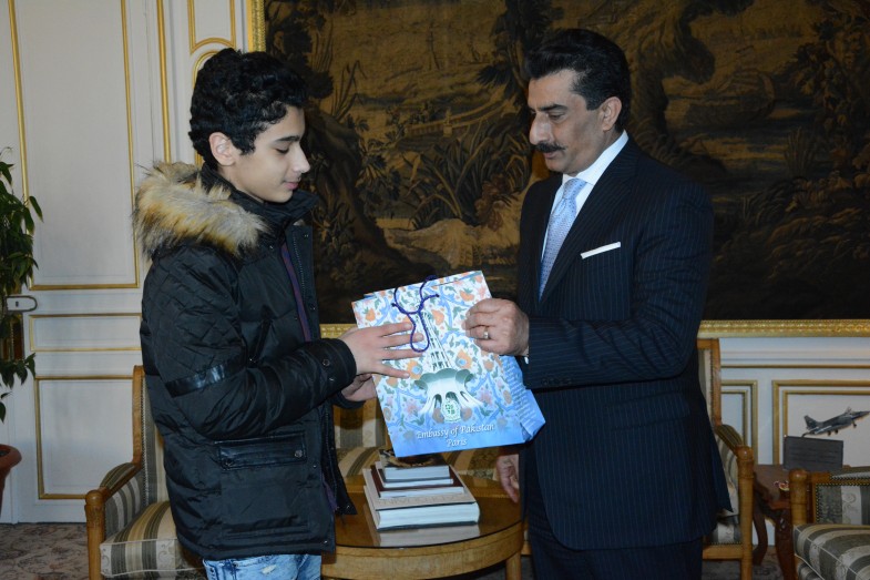 فرانسیسی طلباء و طالبات کا سفارتخانہ پاکستان پیرس کا مطالعاتی دورہ (18)