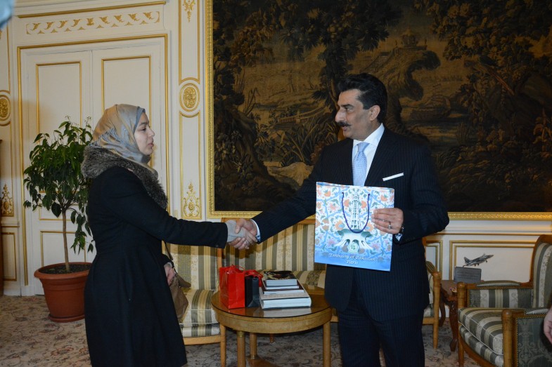 فرانسیسی طلباء و طالبات کا سفارتخانہ پاکستان پیرس کا مطالعاتی دورہ (13)