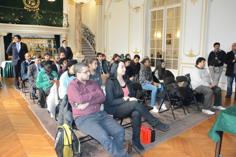 فرانسیسی طلباء و طالبات کا سفارتخانہ پاکستان پیرس کا مطالعاتی دورہ (114)