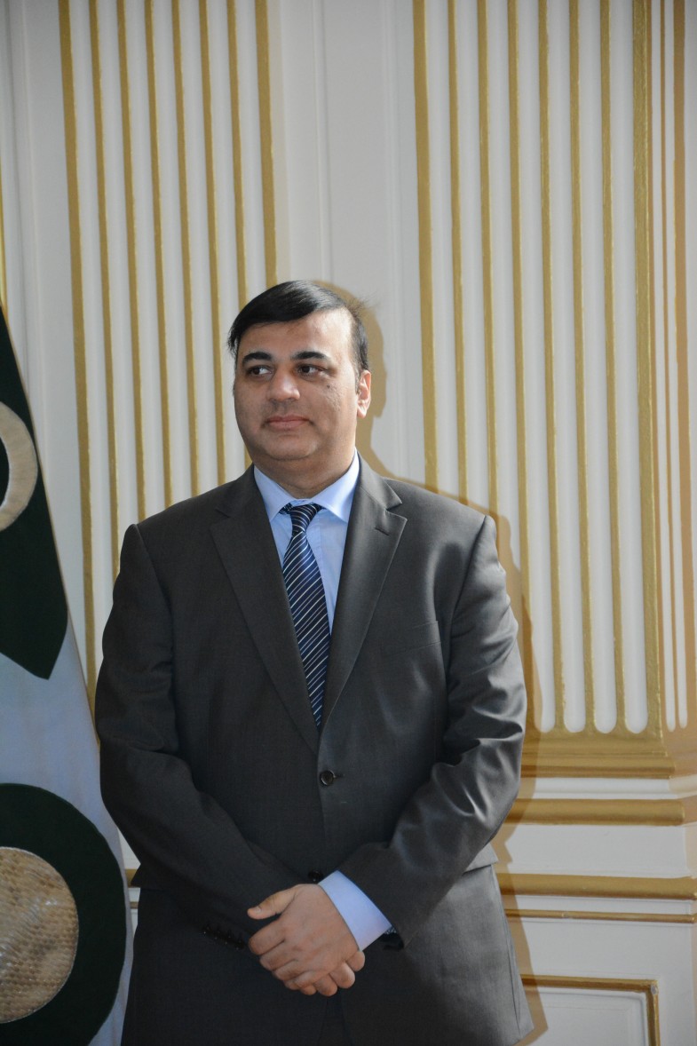 فرانسیسی طلباء و طالبات کا سفارتخانہ پاکستان پیرس کا مطالعاتی دورہ (131)