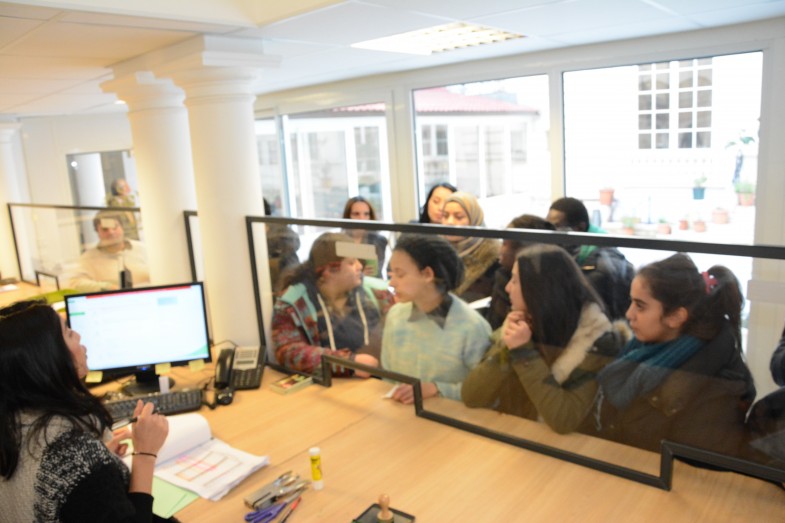 فرانسیسی طلباء و طالبات کا سفارتخانہ پاکستان پیرس کا مطالعاتی دورہ (63)