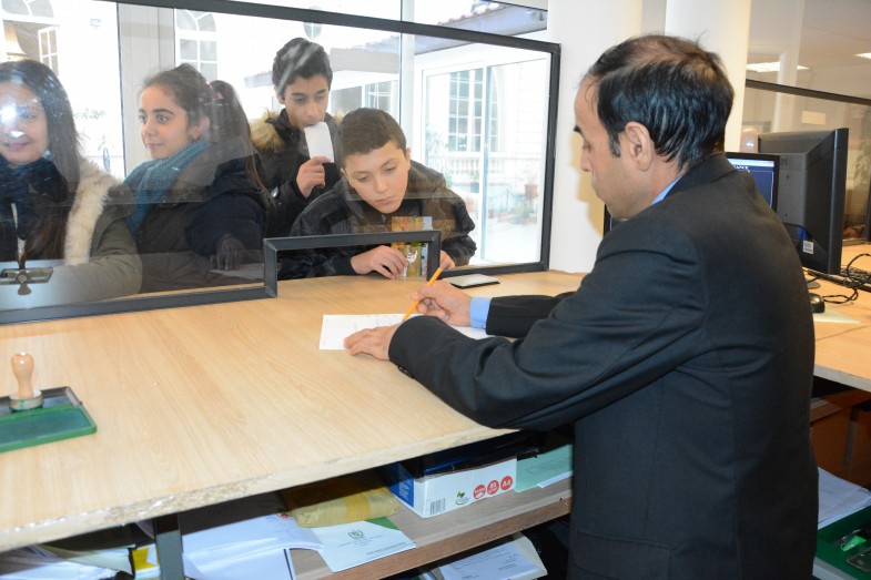 فرانسیسی طلباء و طالبات کا سفارتخانہ پاکستان پیرس کا مطالعاتی دورہ (60)