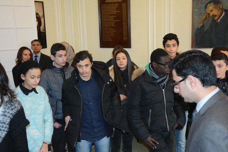 فرانسیسی طلباء و طالبات کا سفارتخانہ پاکستان پیرس کا مطالعاتی دورہ (36)