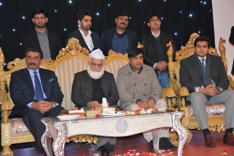 پیر امین الحسنات شاہ اور سفیر پاکستان غالب اقبال کے اعزاز میں اعشائیہ (17)