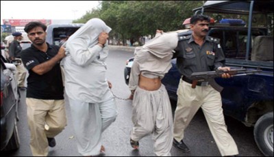 Karachi: 2 robbers killed