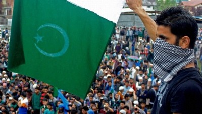 Pakistani Flag in Kashmir