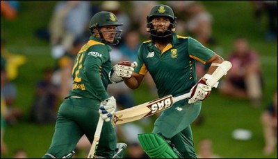 South Africa beat England