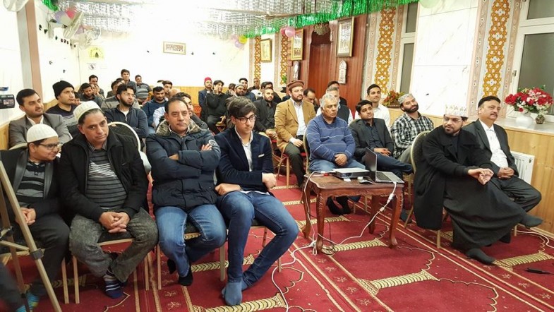 Tahir-ul-Qadri-Birthday-Party-4