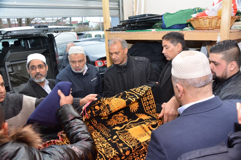 چوہدری اعظم کی خوش دامن کی نمازہ جنازہ ادارہ منہاج القرآن میں ادا کی گئی۔ (2)