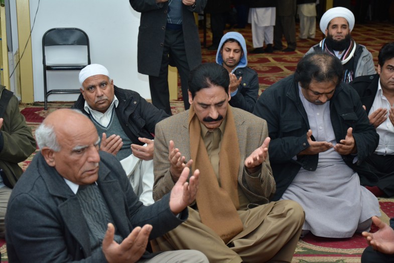 چوہدری اعظم کی خوش دامن کی نمازہ جنازہ ادارہ منہاج القرآن میں ادا کی گئی۔ (1)