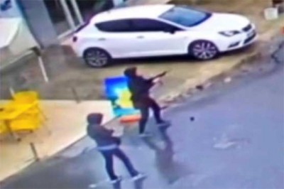 Istanbul The 2 women