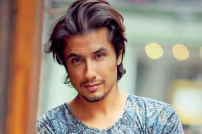  Ali Zafar