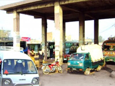 station square stands