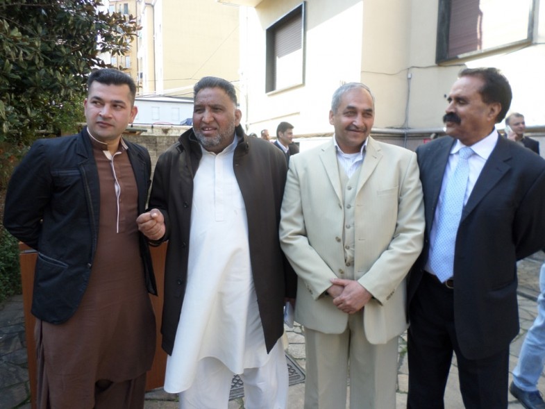 Chodry Bashir Bosal with Friends