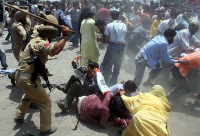 Indian-Police-Beat-Female