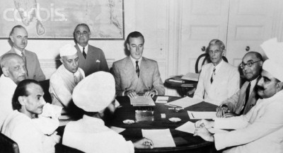 Quaid e Azam with English Leaders