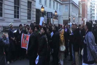 London PTI's protest