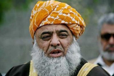 Nawaz Sharif will not resign: Fazl
