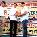 Mansoor Khushter Receive Award