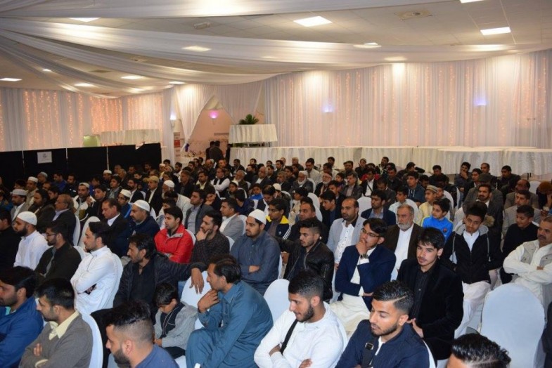 Mehfil Naat in Minhaj ul Quran Paris (4)