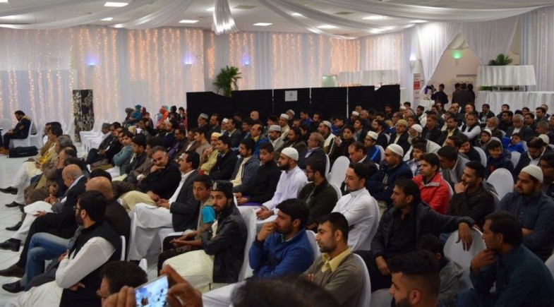 Mehfil Naat in Minhaj ul Quran Paris (3)