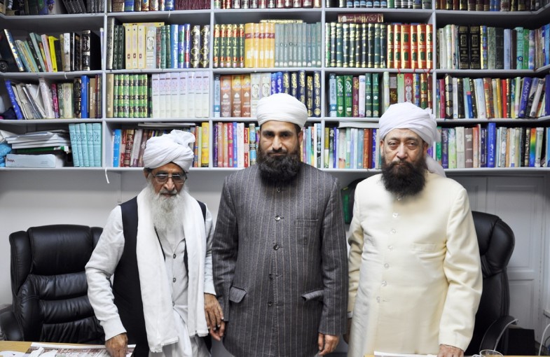 Pir Syed Haseen u Deen Shah visited Qadria Trust Birmingham UK (8)