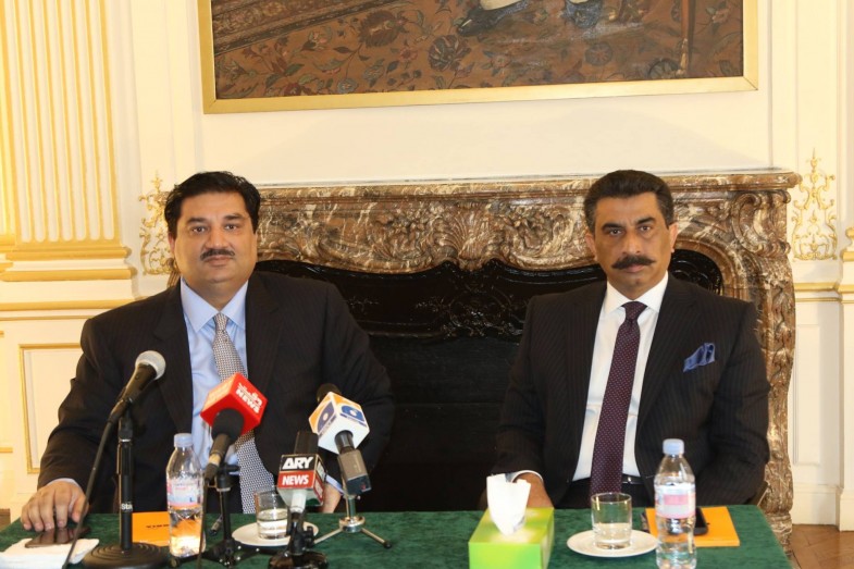Khuram Dastgir Commerce Minister of Pakistan and Ambessader Of Pakistan H.E Galib Iqbal