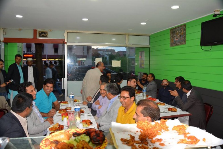 Grand Iftaar Dinner In Paris (5)