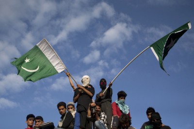 Kashmir Pakistani Flags