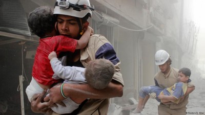 Stop the attacks in Aleppo or talks, Russia threatens US
