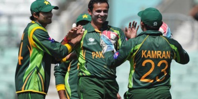 Asad-Ali-aparted English Bating during league match