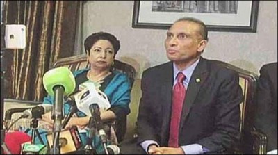 dr-maliha-lodhi-mussadiq-malik-addressing-the-press-conference