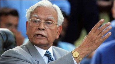 india-is-the-largest-country-should-show-restraint-natwar-singh