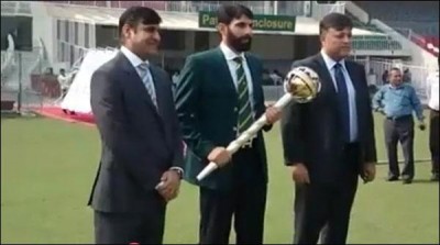  Misbah has received the number one Test team trophy