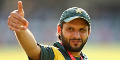 shahid-afreedi-sent-eid-greetings-to-pak-army