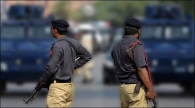 Sindh Police practicing new guidelines against suicide bombblast