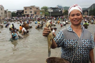 Annual fishing began fishing festival in China