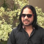 `Lahore: DJ robbery with butt, mobile snatching bandits escape