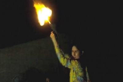 Princess style form separate, publicly firing