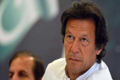 November 2 will be matched corrupt XI: Imran Khan