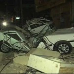Karachi: balcony falling 3 vehicles destroyed Bike 2, injures one
